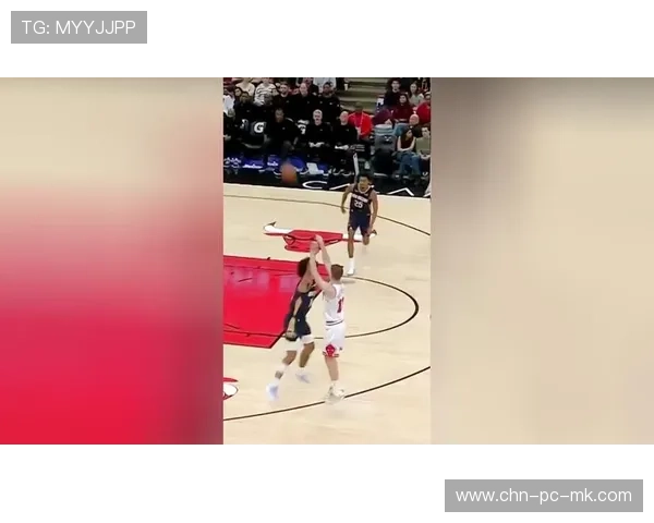 篮网外线火力惊人单节完成拉分